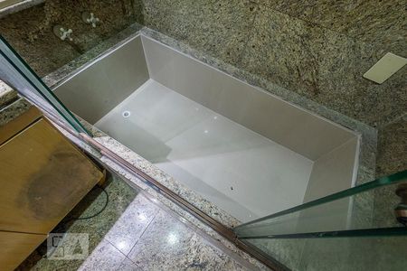 Apartamento para alugar com 125m², 2 quartos e 1 vaga Apartamento para alugar com 125m², 2 quartos e 1 vagaSuíte - Banheiro