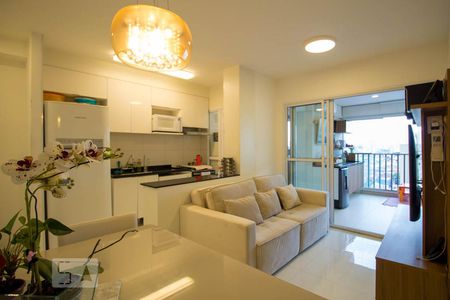 Sala de apartamento à venda com 2 quartos, 68m² em Vila Dom Pedro I, São Paulo