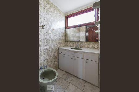 Banheiro da Suíte de apartamento à venda com 3 quartos, 109m² em Petrópolis, Porto Alegre