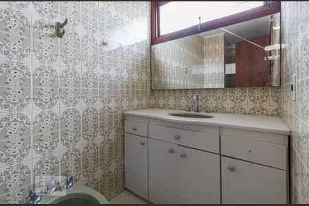 Banheiro da Suíte de apartamento à venda com 3 quartos, 109m² em Petrópolis, Porto Alegre