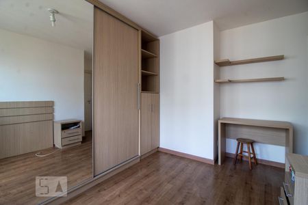 Suíte 1 de apartamento para alugar com 2 quartos, 62m² em Vila Ipiranga, Porto Alegre