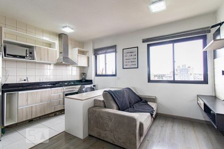Sala e Cozinha de apartamento à venda com 1 quarto, 45m² em Centro, Curitiba