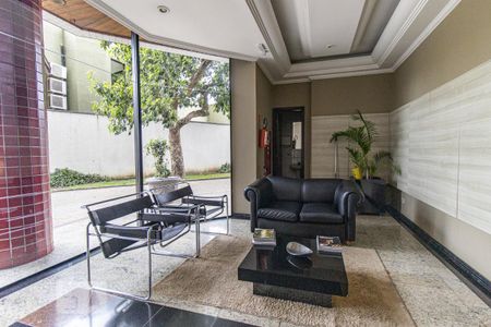 Hall de Entrada de apartamento à venda com 1 quarto, 45m² em Centro, Curitiba