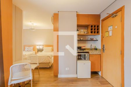 Sala de kitnet/studio para alugar com 1 quarto, 30m² em Paraíso, São Paulo