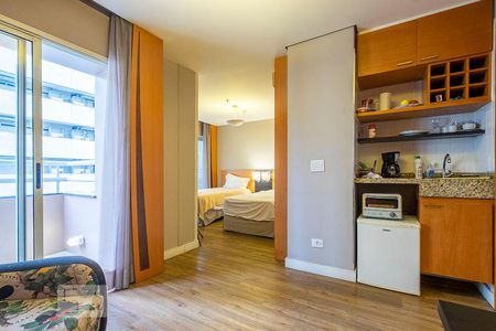 Sala de kitnet/studio para alugar com 1 quarto, 30m² em Paraíso, São Paulo