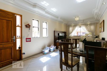 Sala de casa à venda com 4 quartos, 204m² em Parque São Domingos, São Paulo