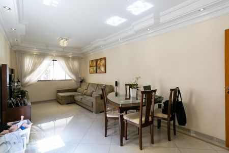 Sala de casa à venda com 4 quartos, 204m² em Parque São Domingos, São Paulo