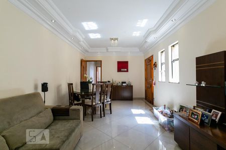 Sala de casa à venda com 4 quartos, 204m² em Parque São Domingos, São Paulo