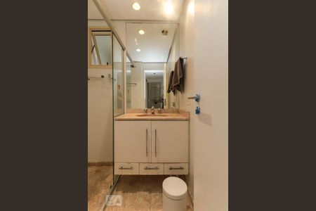 Apartamento para alugar com 110m², 3 quartos e 2 vagasBanheiro