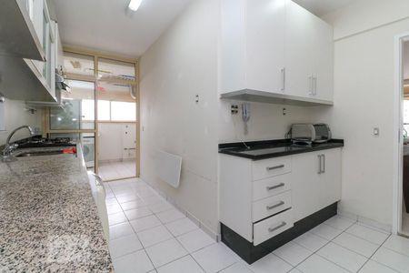 Apartamento para alugar com 110m², 3 quartos e 2 vagasCozinha
