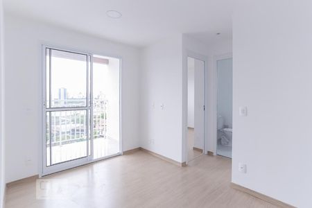 Sala de apartamento à venda com 2 quartos, 42m² em Parque Industrial Tomas Edson, São Paulo