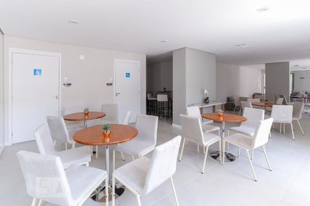 Apartamento à venda com 42m², 2 quartos e sem vaga Apartamento à venda com 42m², 2 quartos e sem vagaSalão de Festas