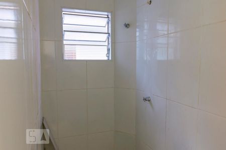 Banheiro de kitnet/studio para alugar com 1 quarto, 39m² em Mandaqui, São Paulo
