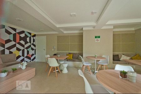 Apartamento para alugar com 27m², 1 quarto e sem vagaÁrea comum - Salão de festas