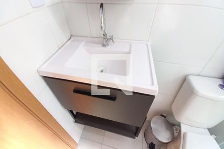 Apartamento para alugar com 47m², 2 quartos e 1 vagaDetalhe do Banheiro