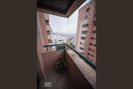 Apartamento para alugar com 123m², 3 quartos e 3 vagas Apartamento para alugar com 123m², 3 quartos e 3 vagasSuite