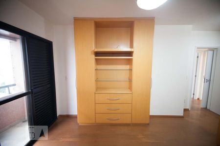 Apartamento para alugar com 123m², 3 quartos e 3 vagas Apartamento para alugar com 123m², 3 quartos e 3 vagasSuite