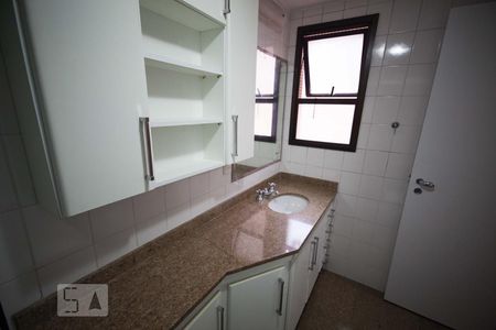 Apartamento para alugar com 123m², 3 quartos e 3 vagas Apartamento para alugar com 123m², 3 quartos e 3 vagasSuite