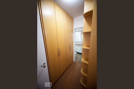 Apartamento para alugar com 123m², 3 quartos e 3 vagas Apartamento para alugar com 123m², 3 quartos e 3 vagasSuite