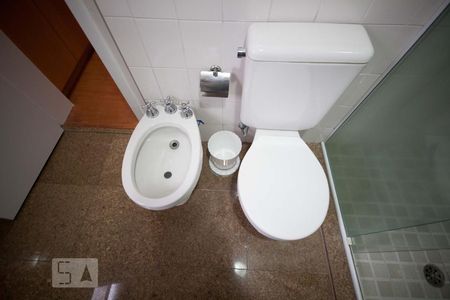 Apartamento para alugar com 123m², 3 quartos e 3 vagas Apartamento para alugar com 123m², 3 quartos e 3 vagasSuite