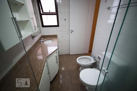 Apartamento para alugar com 123m², 3 quartos e 3 vagas Apartamento para alugar com 123m², 3 quartos e 3 vagasSuite