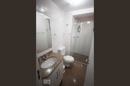 Apartamento para alugar com 123m², 3 quartos e 3 vagas Apartamento para alugar com 123m², 3 quartos e 3 vagasBanheiro social