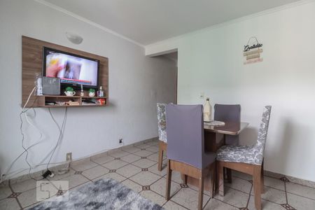 Sala de apartamento à venda com 2 quartos, 65m² em Conjunto Residencial José Bonifácio, São Paulo