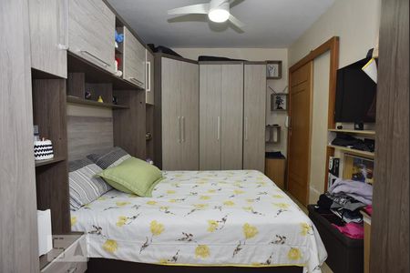 Casa de condomínio à venda com 160m², 4 quartos e 1 vagaSuíte