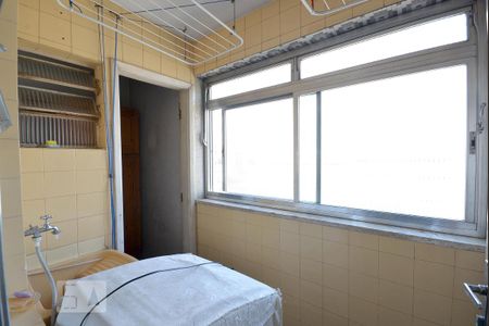 Apartamento à venda com 72m², 2 quartos e 1 vaga Apartamento à venda com 72m², 2 quartos e 1 vagaArea de Serviço