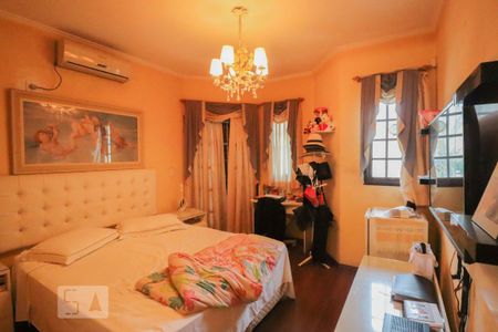 Casa à venda com 210m², 5 quartos e 2 vagas Casa à venda com 210m², 5 quartos e 2 vagasSuíte 1