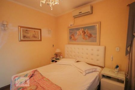 Casa à venda com 210m², 5 quartos e 2 vagas Casa à venda com 210m², 5 quartos e 2 vagasSuíte 1