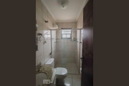 Casa à venda com 210m², 5 quartos e 2 vagas Casa à venda com 210m², 5 quartos e 2 vagasBanheiro da Suíte 2