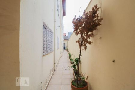 Casa à venda com 210m², 5 quartos e 2 vagas Casa à venda com 210m², 5 quartos e 2 vagasCorredor