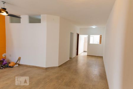 Sala de casa para alugar com 2 quartos, 50m² em Butantã, São Paulo