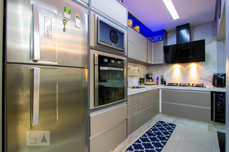 Apartamento para alugar com 70m², 2 quartos e 1 vaga Apartamento para alugar com 70m², 2 quartos e 1 vagaCozinha