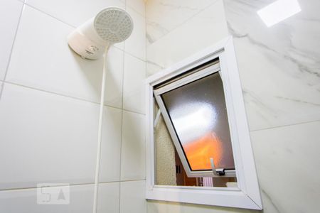 Apartamento para alugar com 70m², 2 quartos e 1 vaga Apartamento para alugar com 70m², 2 quartos e 1 vagaBanheiro do quarto 1