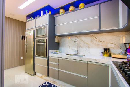 Apartamento para alugar com 70m², 2 quartos e 1 vaga Apartamento para alugar com 70m², 2 quartos e 1 vagaCozinha