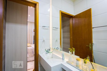 Banheiro do quarto 1 de apartamento para alugar com 2 quartos, 70m² em Parque Oratório, Santo André
