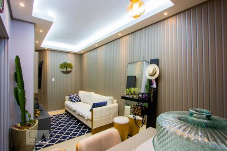 Sala de apartamento para alugar com 2 quartos, 70m² em Parque Oratório, Santo André