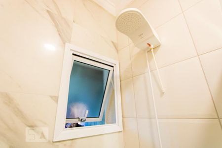 Apartamento para alugar com 70m², 2 quartos e 1 vaga Apartamento para alugar com 70m², 2 quartos e 1 vagaBanheiro social