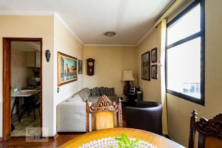 Apartamento à venda com 84m², 2 quartos e 2 vagasSala