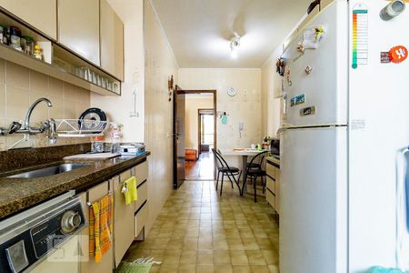 Apartamento à venda com 84m², 2 quartos e 2 vagasCozinha