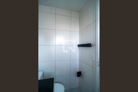 Apartamento para alugar com 56m², 2 quartos e 1 vaga Apartamento para alugar com 56m², 2 quartos e 1 vagaBanheiro da Suíte