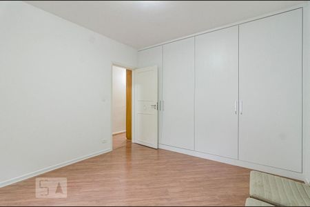 Apartamento à venda com 201m², 3 quartos e 2 vagas Apartamento à venda com 201m², 3 quartos e 2 vagasQuarto 3