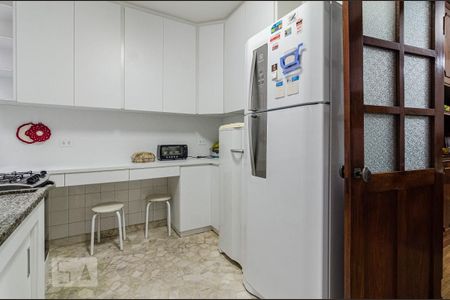 Apartamento à venda com 201m², 3 quartos e 2 vagas Apartamento à venda com 201m², 3 quartos e 2 vagasCozinha