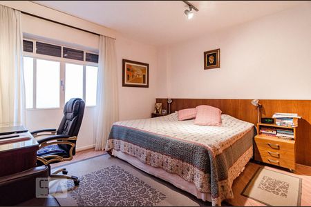 Apartamento à venda com 201m², 3 quartos e 2 vagas Apartamento à venda com 201m², 3 quartos e 2 vagasSuíte