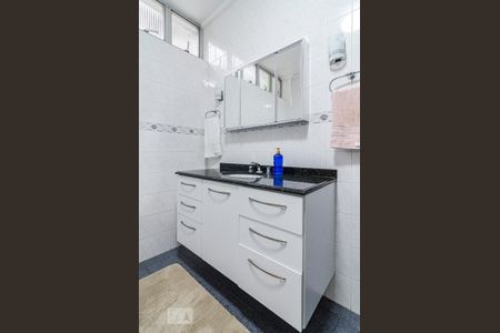 Apartamento à venda com 201m², 3 quartos e 2 vagas Apartamento à venda com 201m², 3 quartos e 2 vagasBanheiro