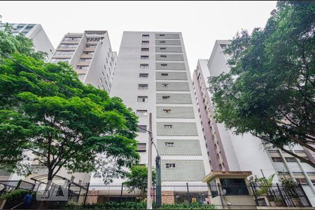 Apartamento à venda com 201m², 3 quartos e 2 vagas Apartamento à venda com 201m², 3 quartos e 2 vagasFachada