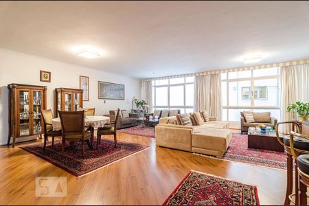 Apartamento à venda com 201m², 3 quartos e 2 vagas Apartamento à venda com 201m², 3 quartos e 2 vagasSala