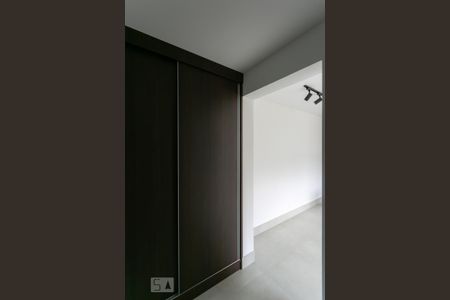 Apartamento à venda com 45m², 1 quarto e 2 vagasEscritório